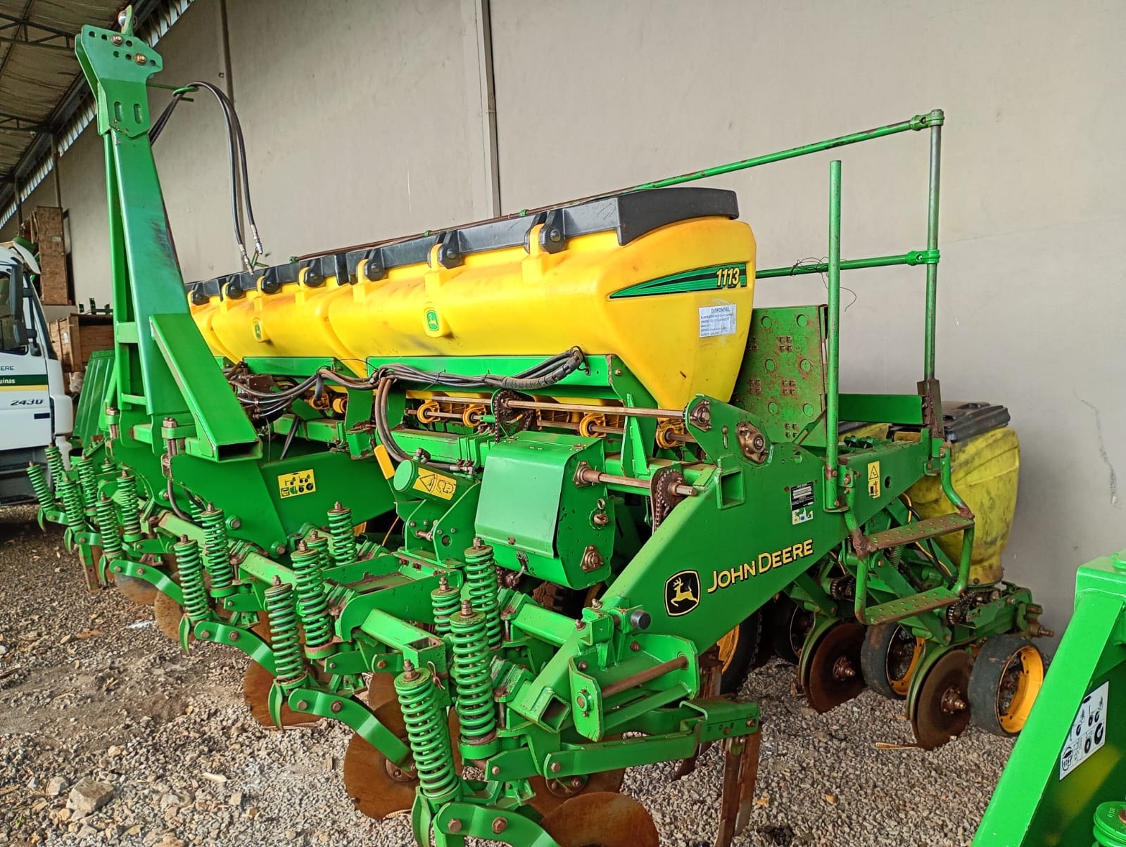 Plantadeira John Deere 1113 ano 2011