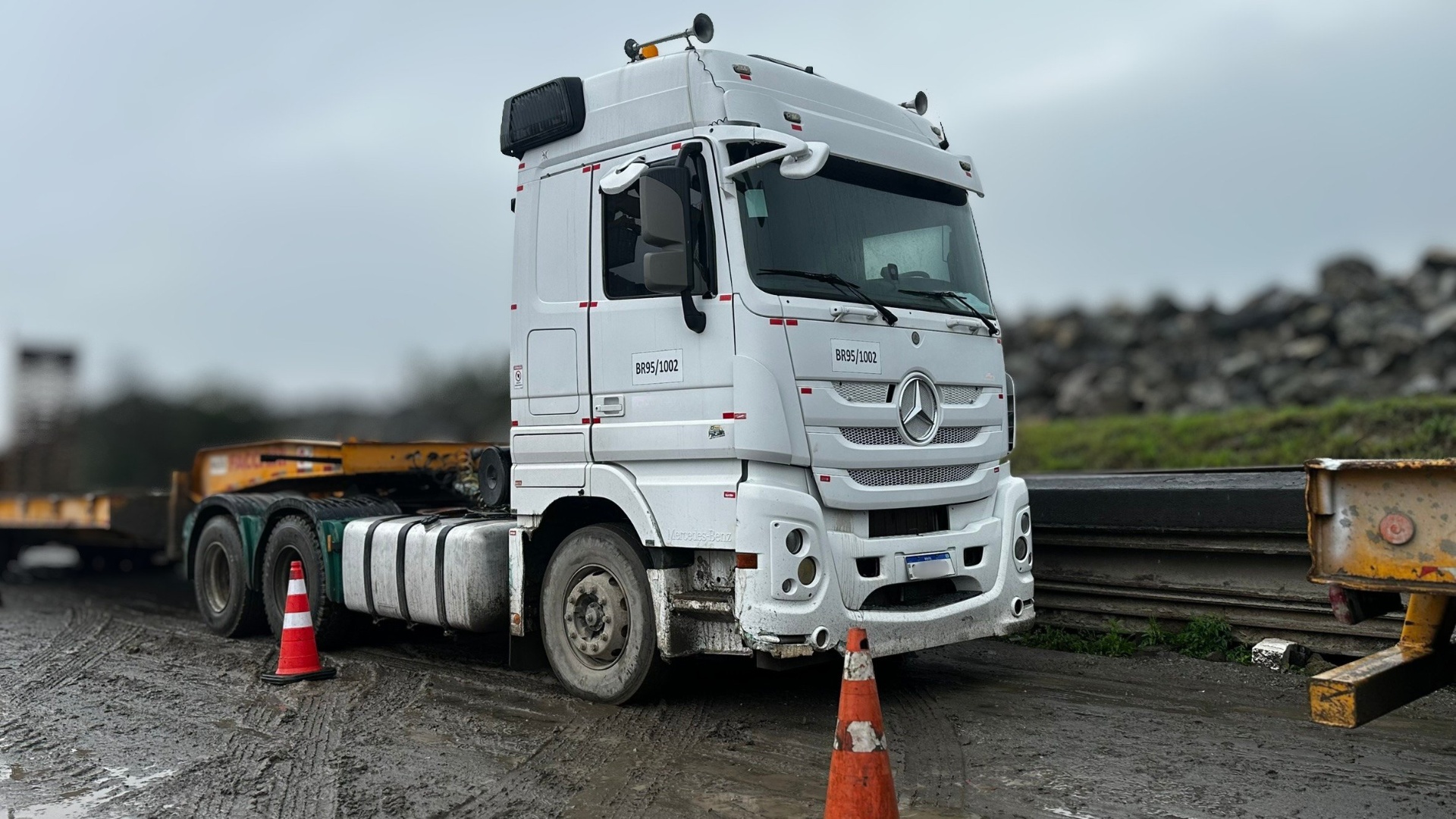 Caminhão Mercedes Benz Actros 2651 ano 2018