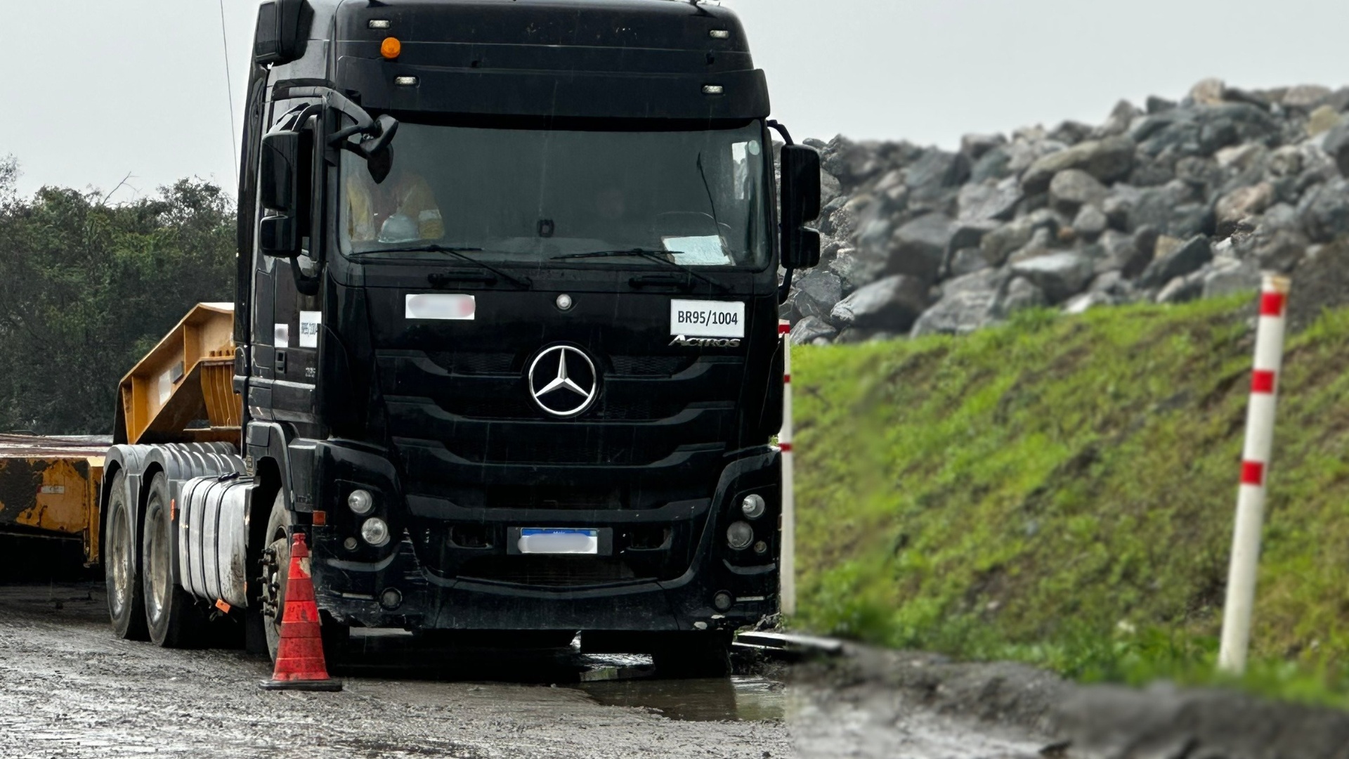 Caminhão Mercedes Benz Actros 2651 ano 2019
