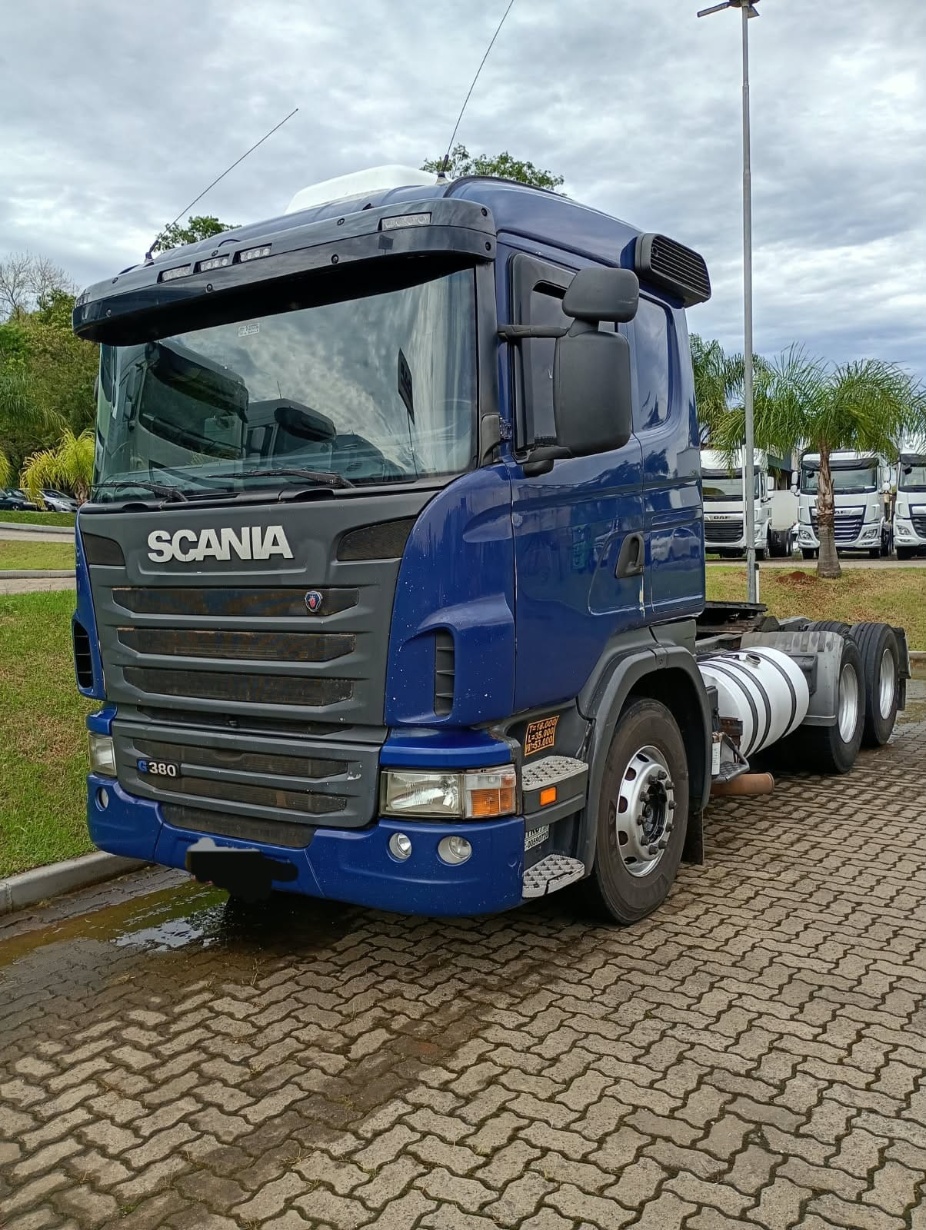 Caminhão Scania G 380 ano 2011