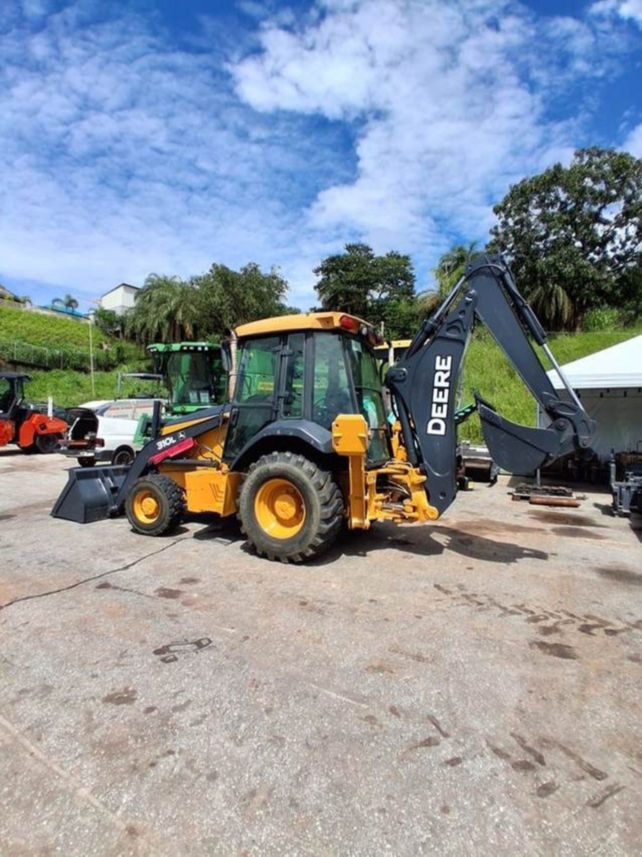 Retroescavadeira John Deere 310L ano 2021