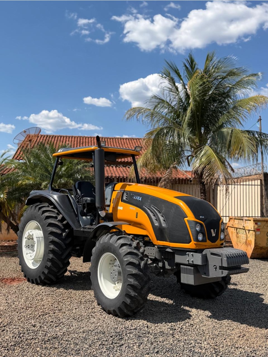 Trator Valtra BM 115 ano 2025