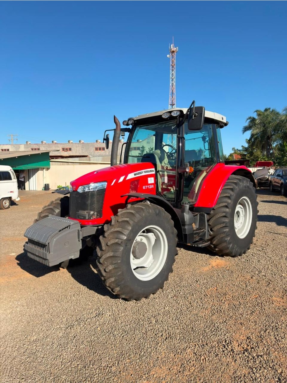 Trator Massey Ferguson 6713R ano 2022