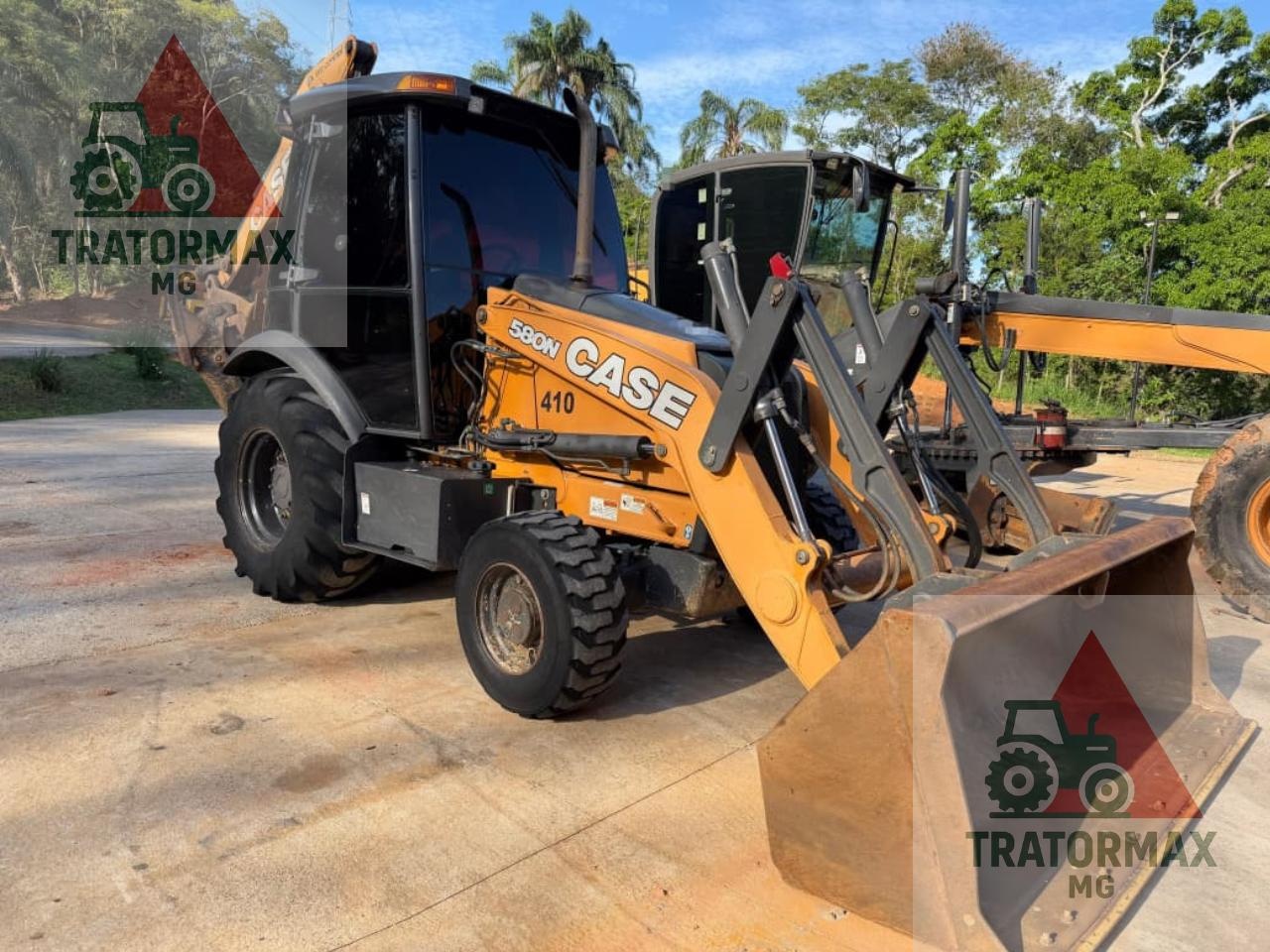 Retroescavadeira Case 580N ano 2020