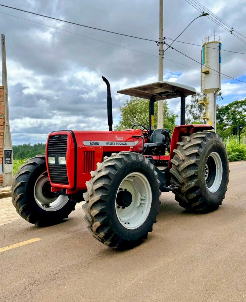 Trator Massey Ferguson MF 292 Advanced ano 2004