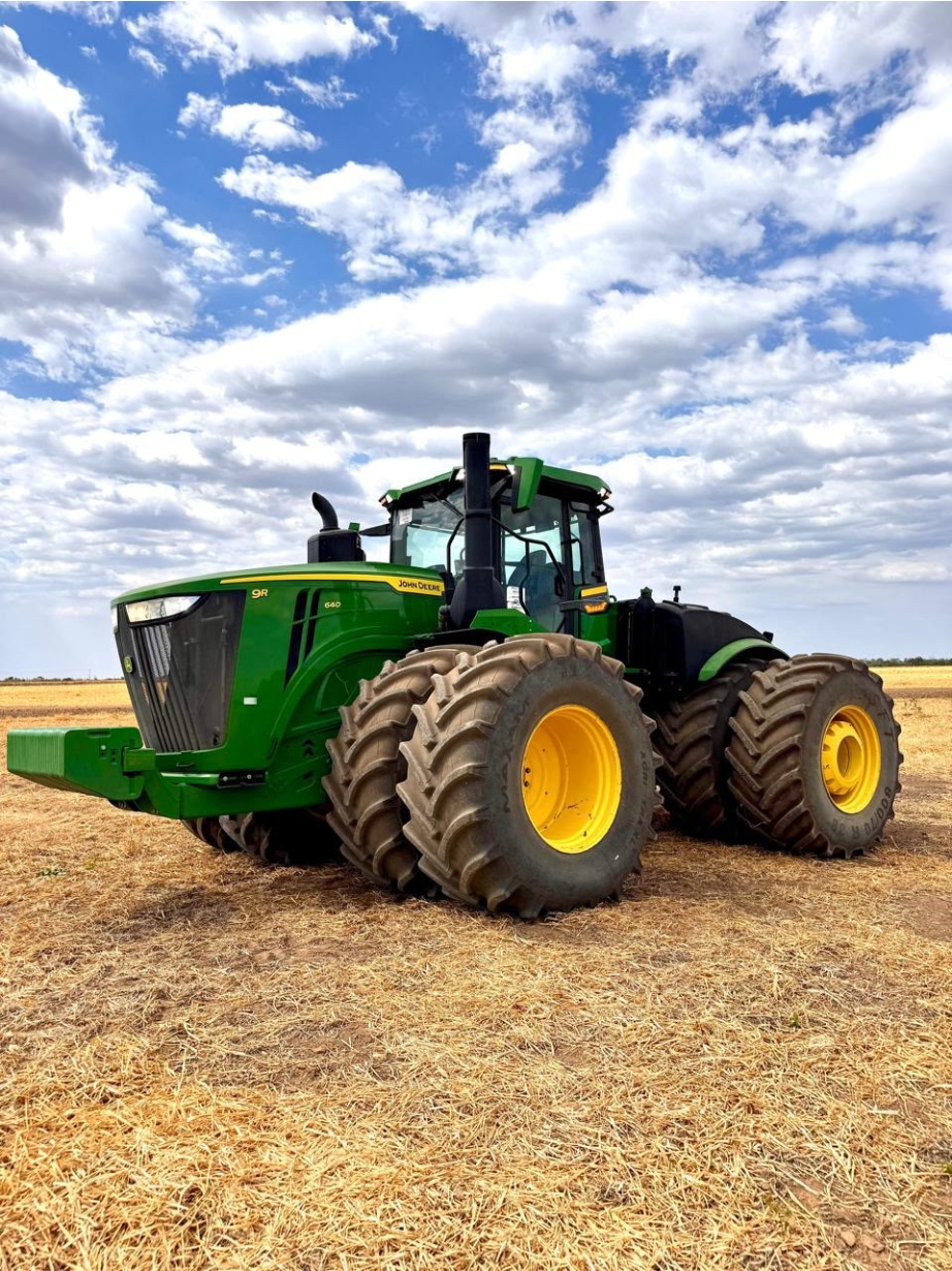 Trator John Deere 9R 640 ano 2024