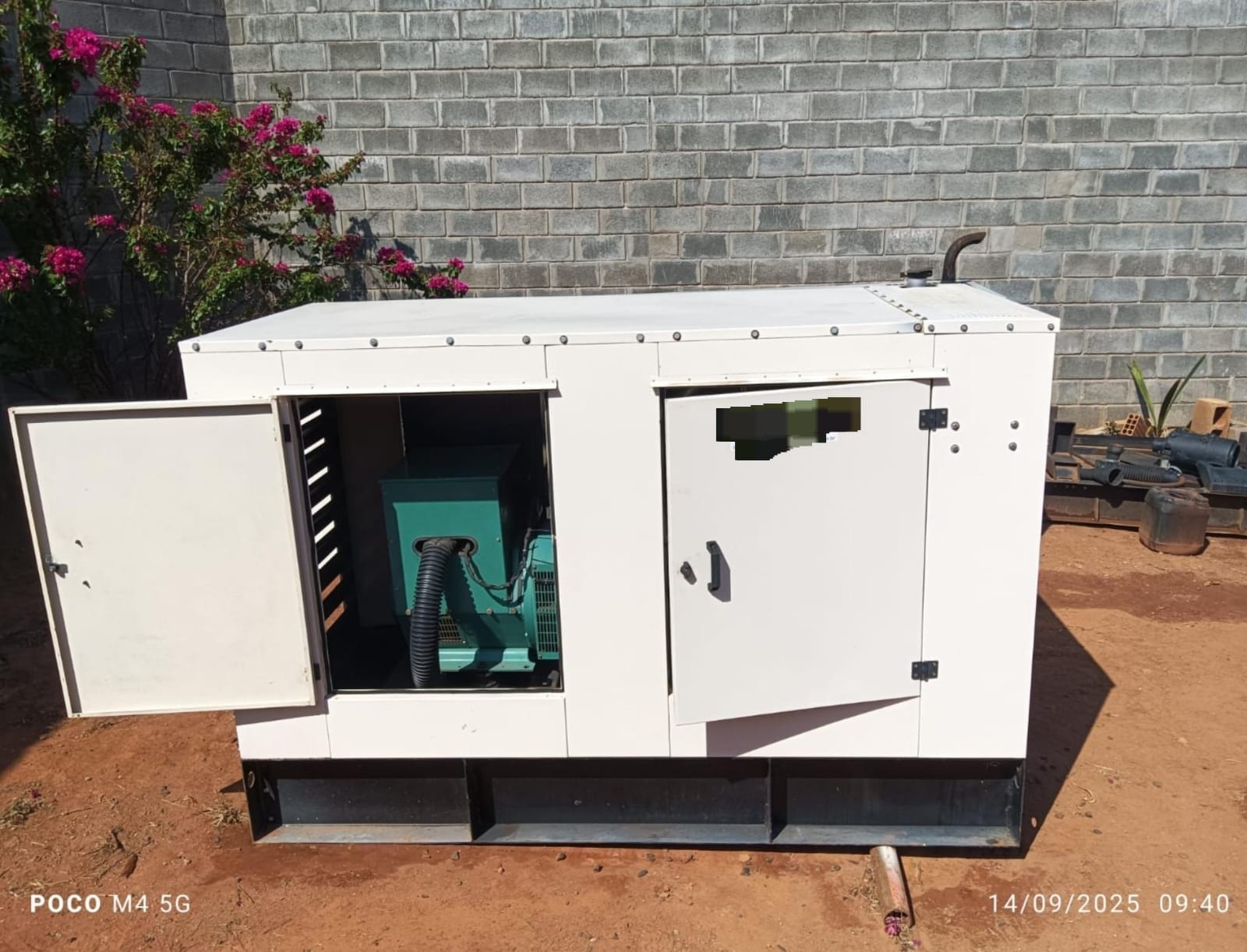 Gerador de Energia Genérica 55  kVA ano 2017