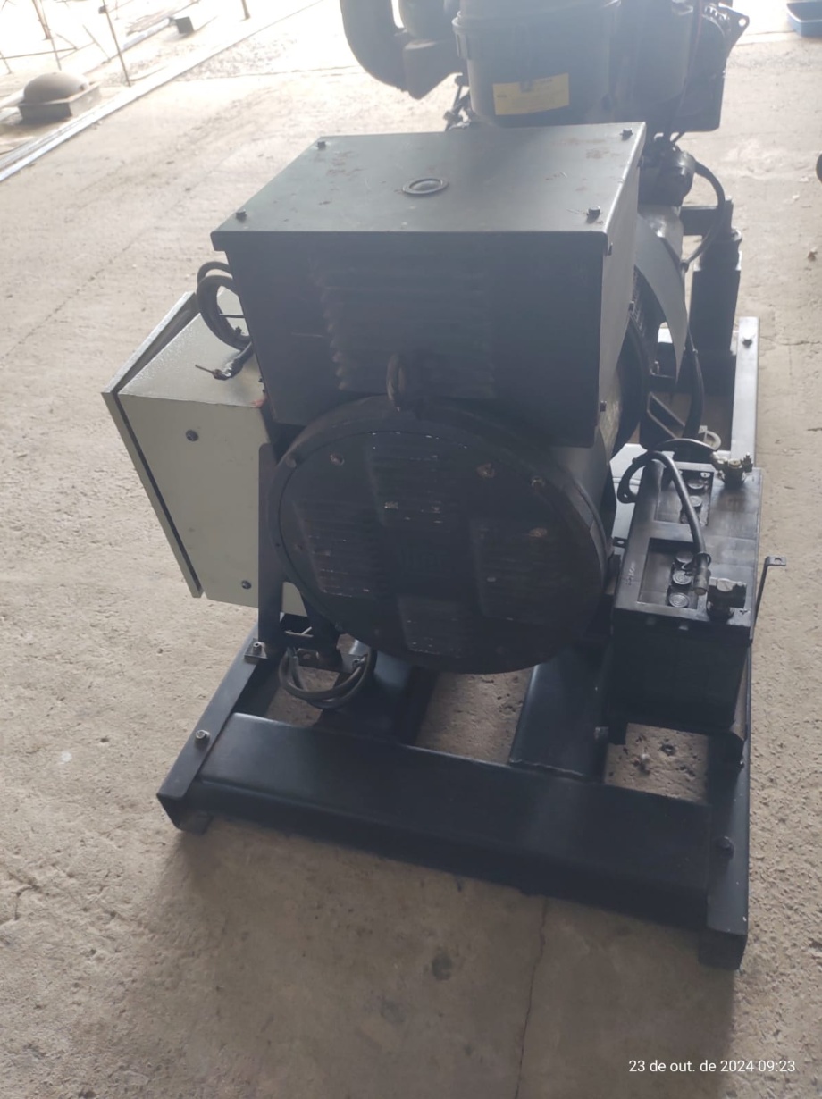 Gerador de Energia Genérica 40  kVA