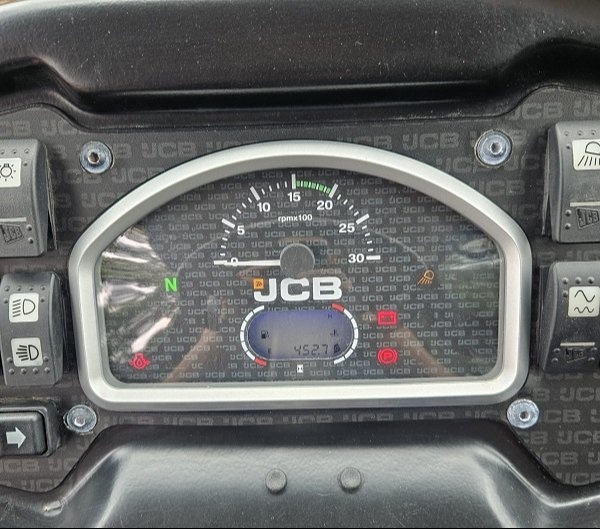 Rolo Compactador JCB 116D ano 2023