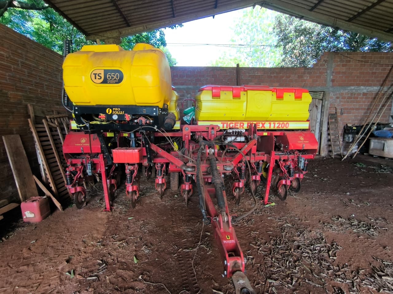 Plantadeira Vence Tudo Tiger Flex 11200 ano 2020