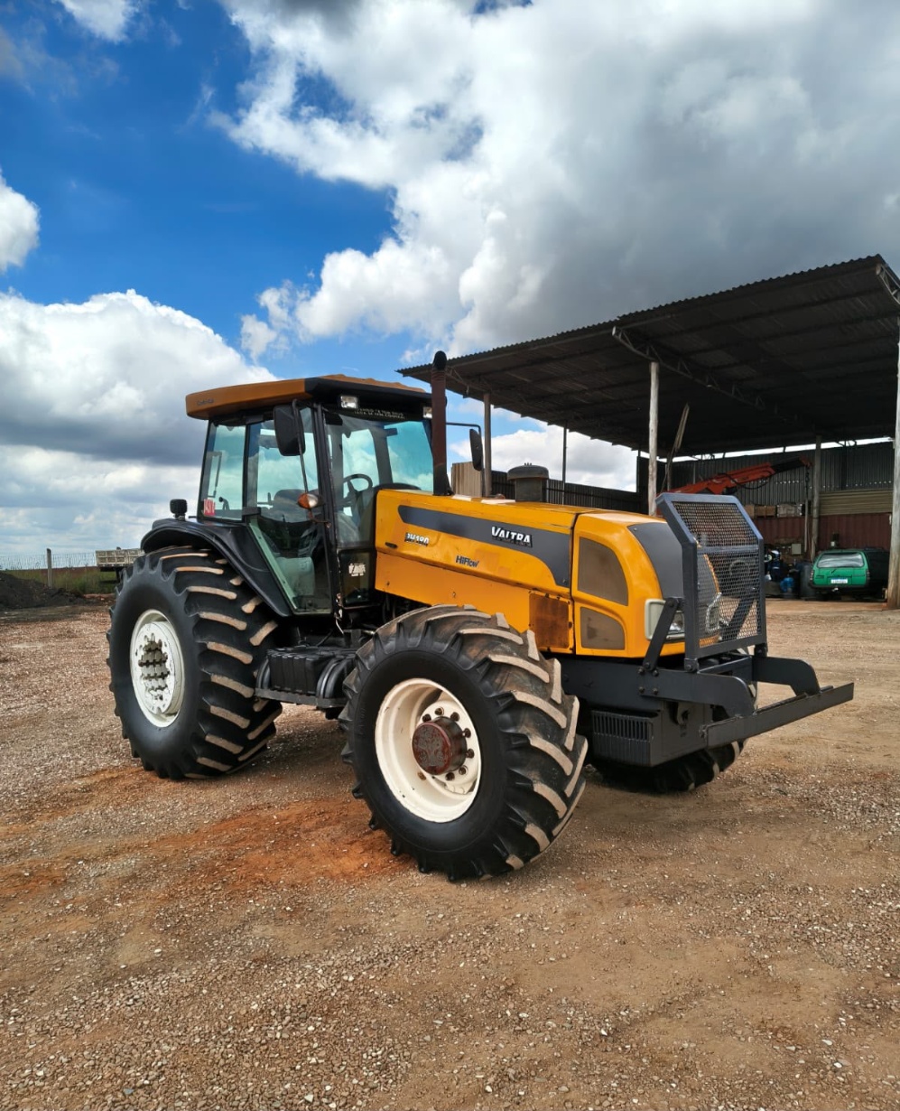 Trator Valtra BH 180 Hiflow ano 2011