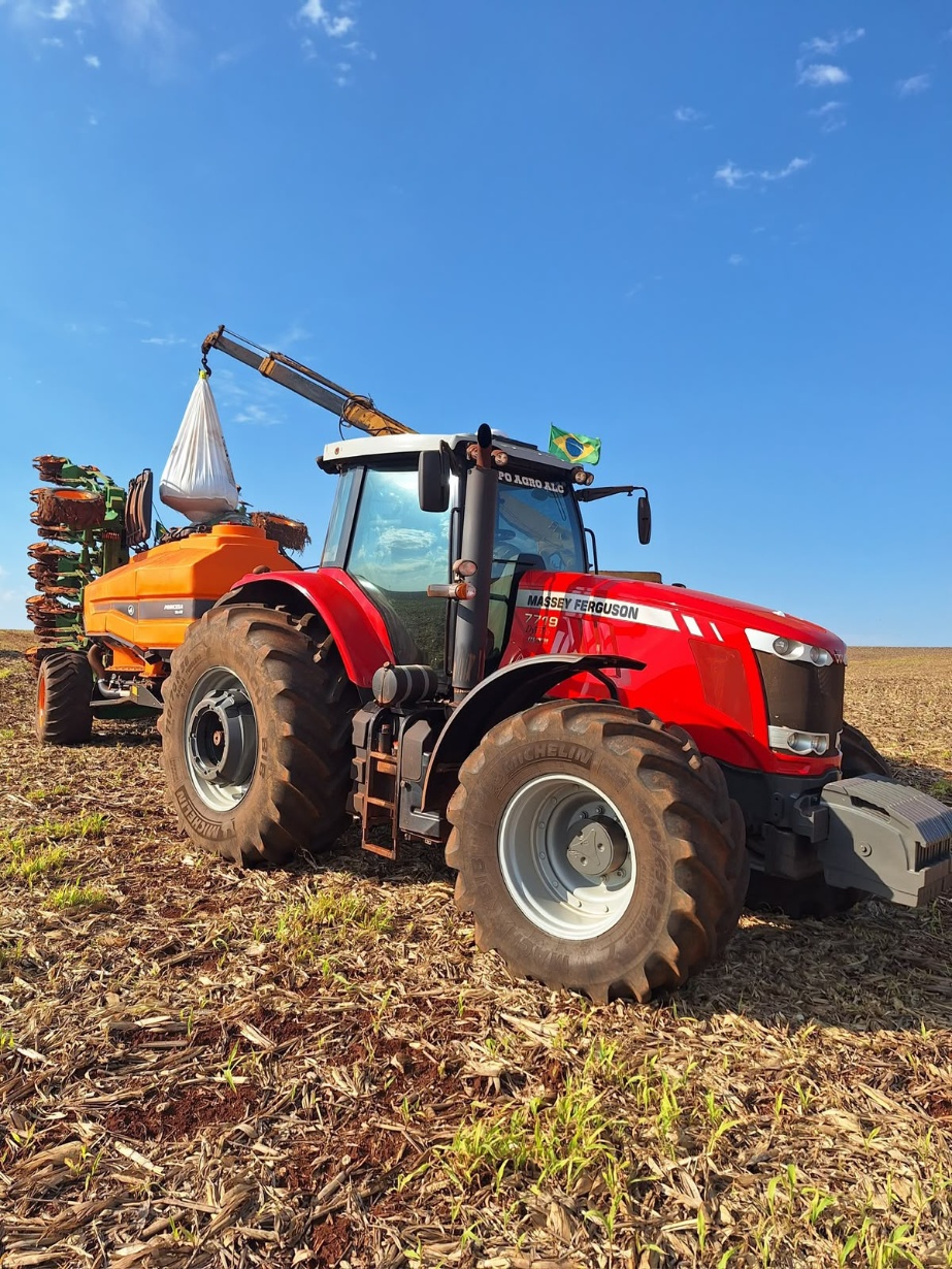 Trator Massey Ferguson MF 7719 Dyna-6 ano 2022