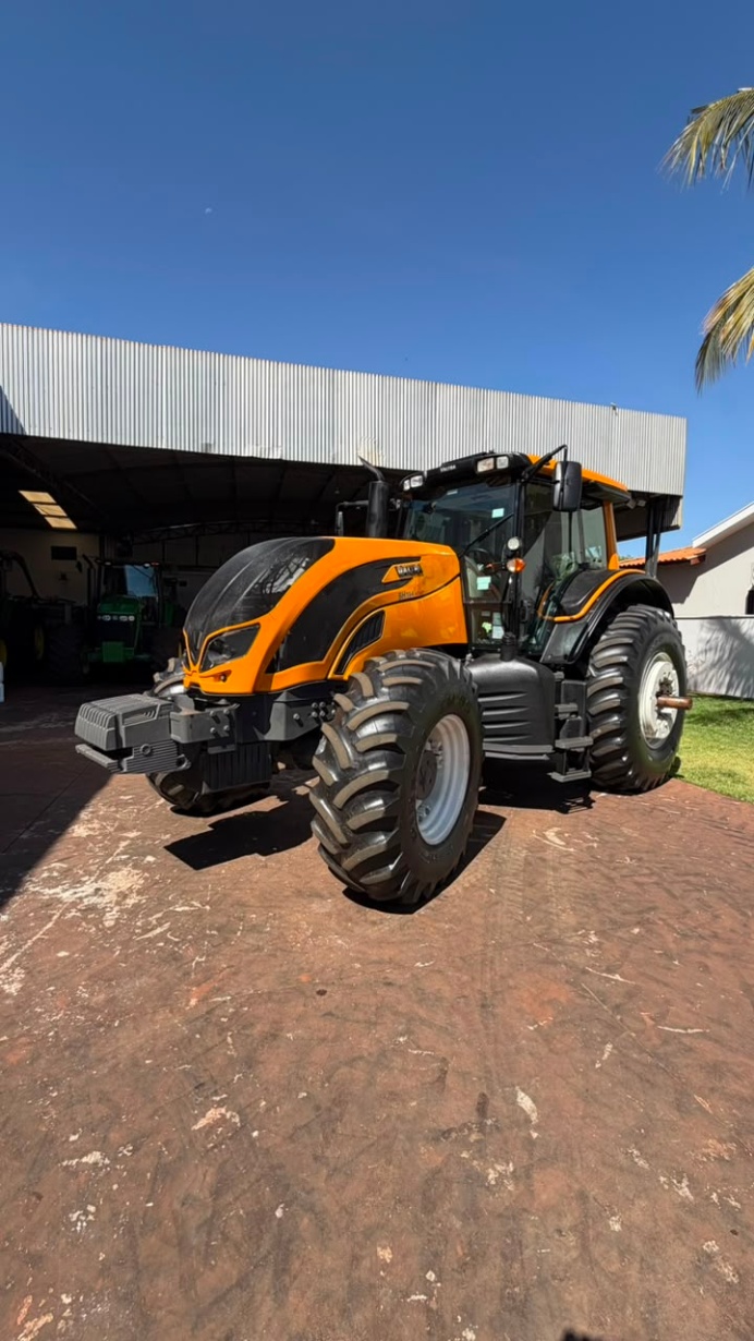 Trator Valtra BH 194 HiTech ano 2022