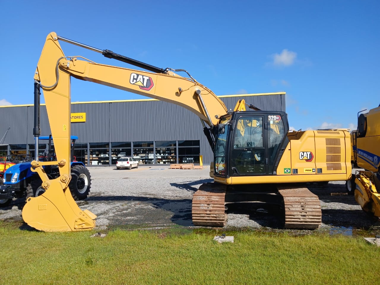 Escavadeira Caterpillar 320 GC ano 2022
