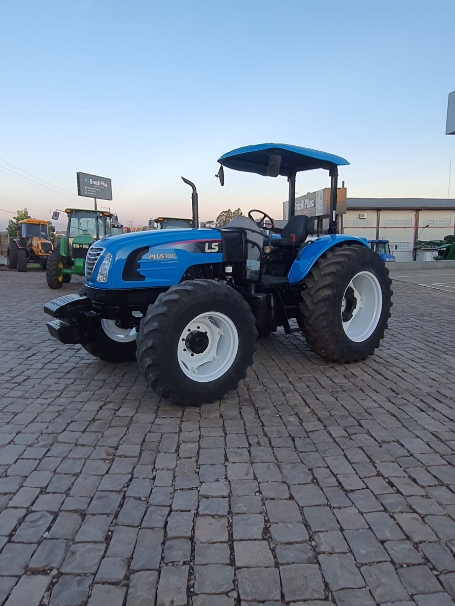 Trator LS Tractor PLUS 100 ROPS ano 2022