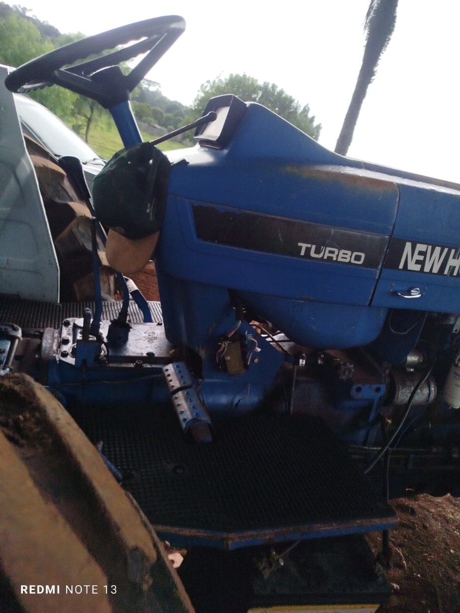 Trator New Holland 7630 ano 1997