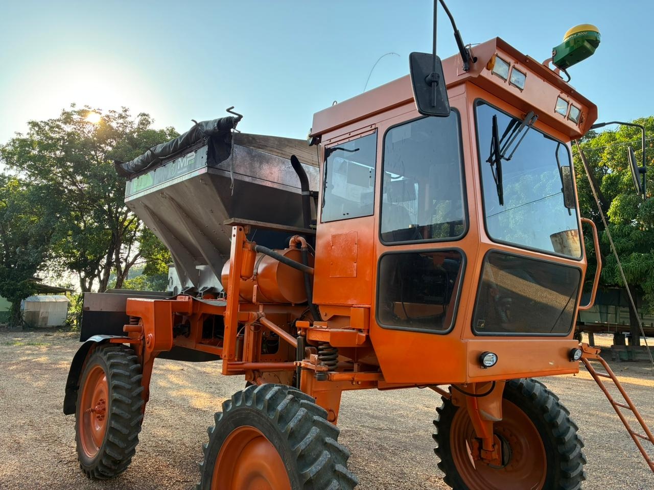 Distribuidor MP Agro Z-4.0 ano 2004