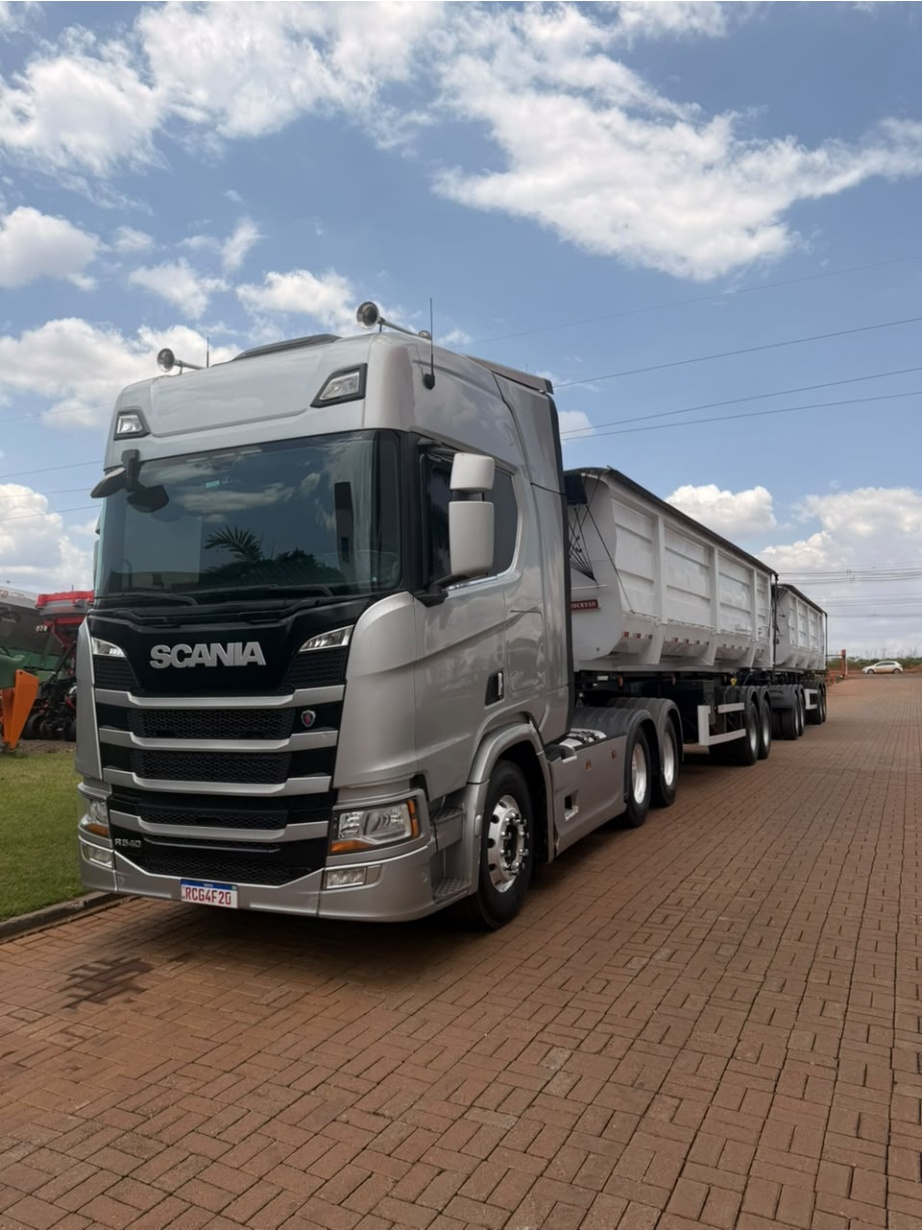 Caminhão Scania R540 ano 2021