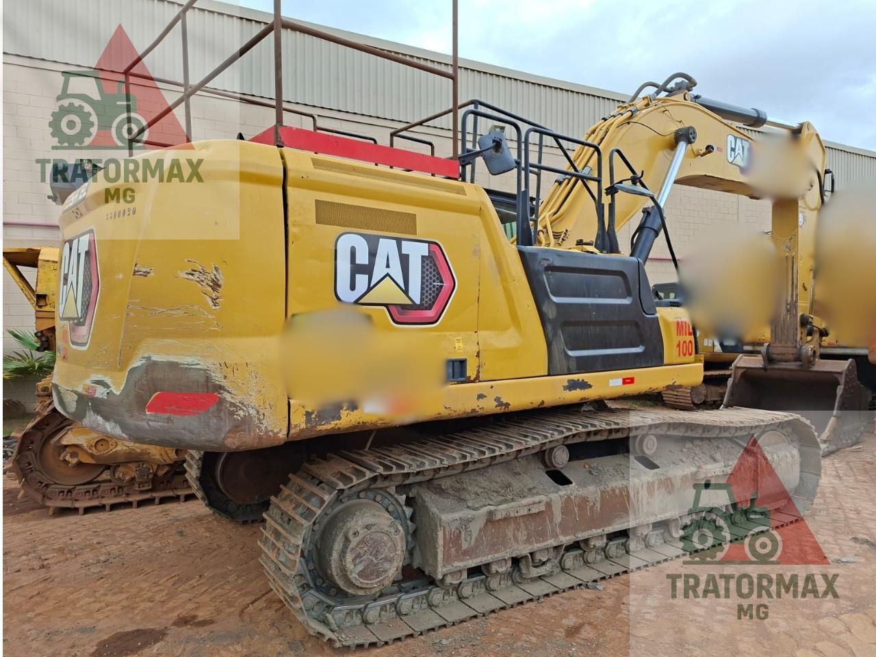 Escavadeira Caterpillar 336 ano 2022