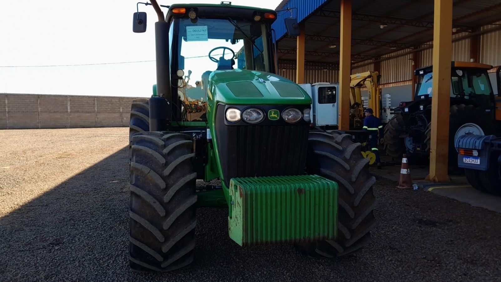 Trator John Deere 7230J ano 2021