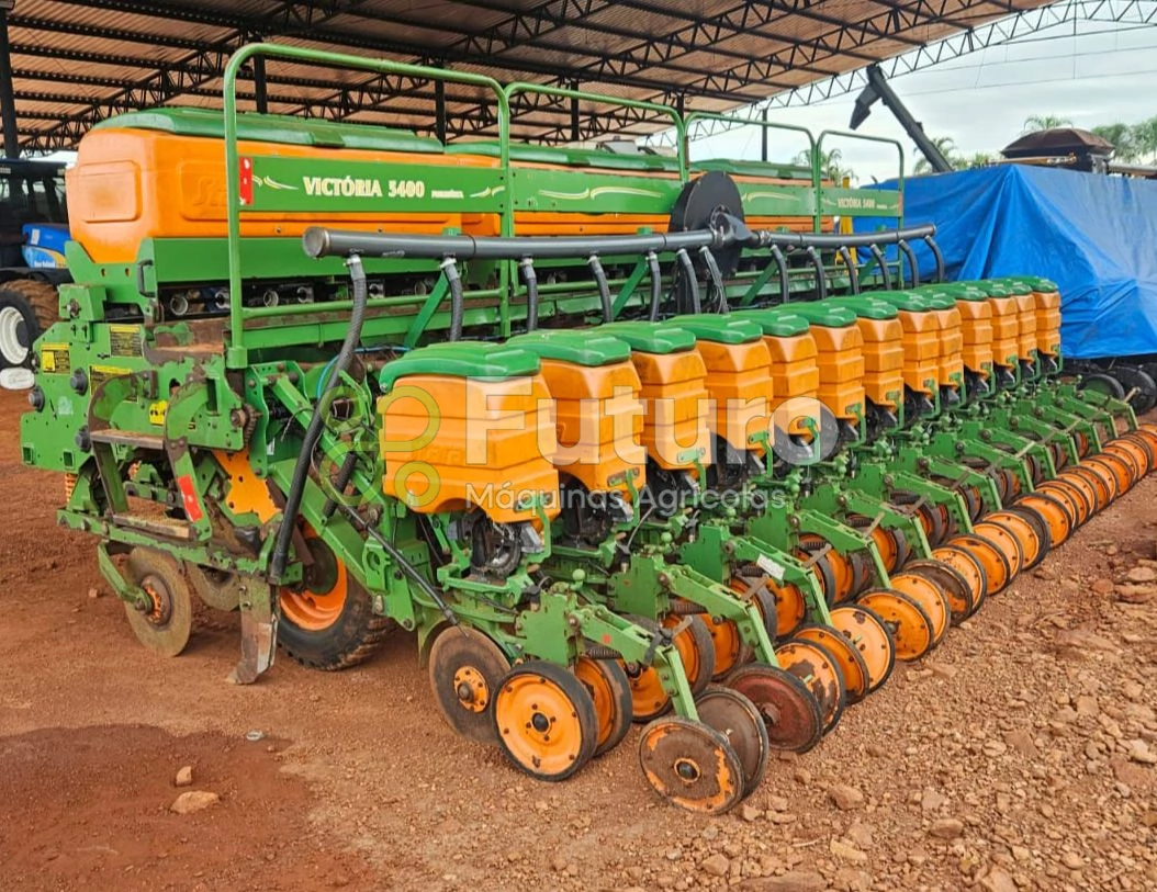 Plantadeira Stara Victoria 5400 ano 2016 - Victoria 5400 - Implementos para Plantio