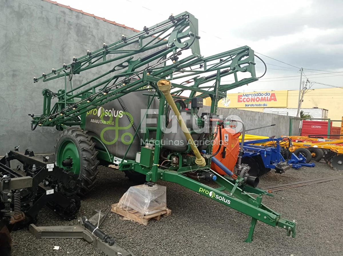Pulverizador Pro Solus 2500 ano 2023