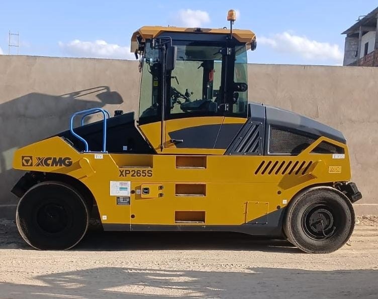 Rolo Compactador XCMG XP265S ano 2024