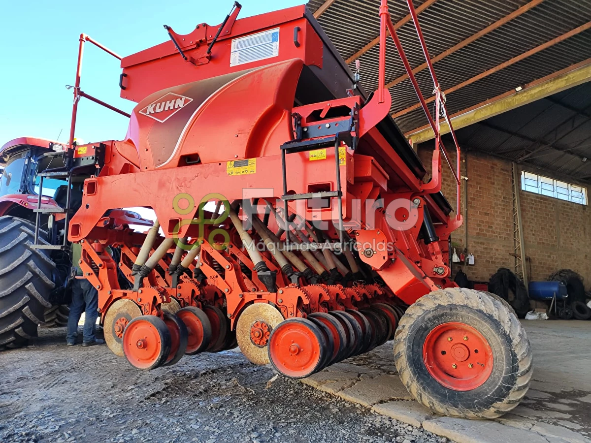 Plantadeira Kuhn SDE 4500 ano 2014