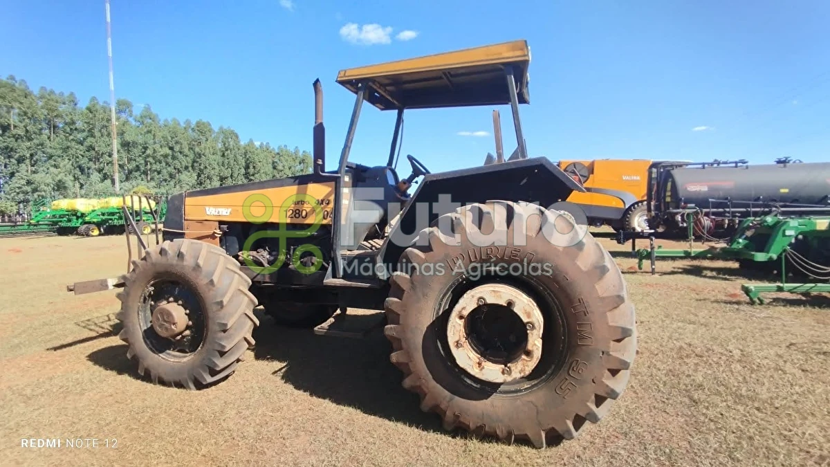 Trator Valmet 1280 ano 2001