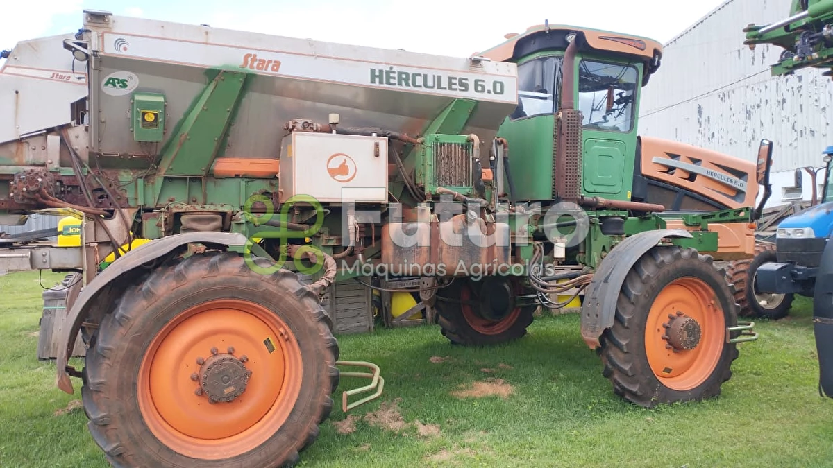Distribuidor Autopropelido Stara Hércules 6.0 ano 2016