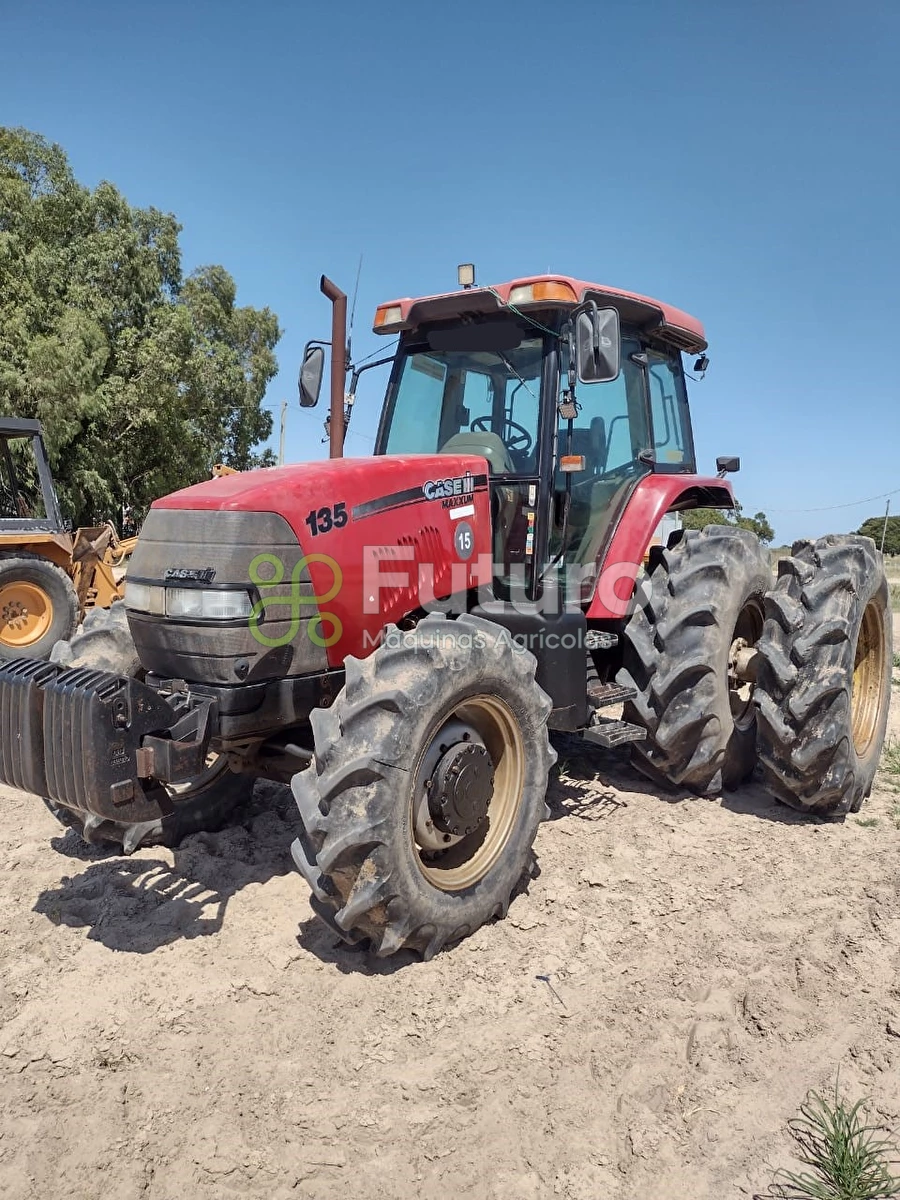 Trator Case Maxxum 135 ano 2013