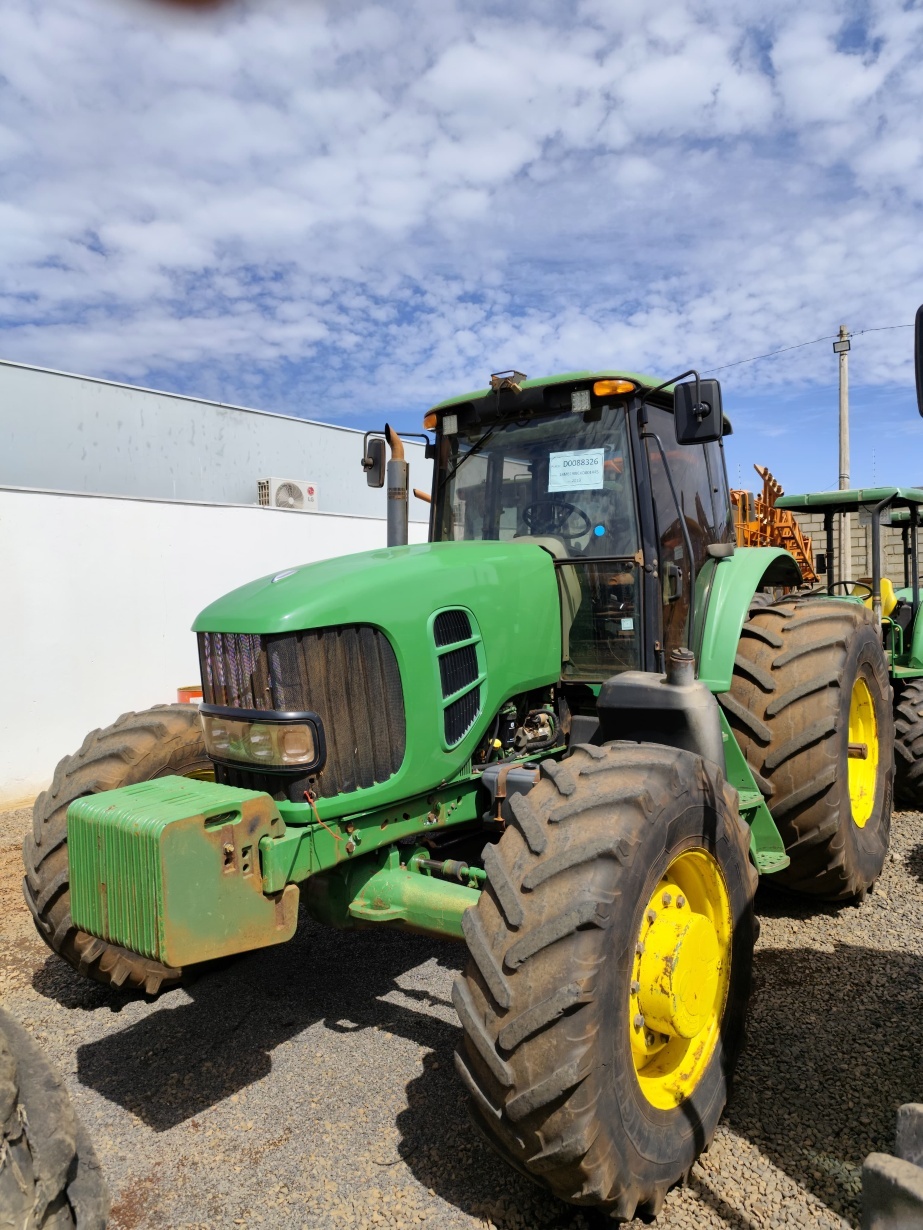 Trator John Deere 6190J ano 2019