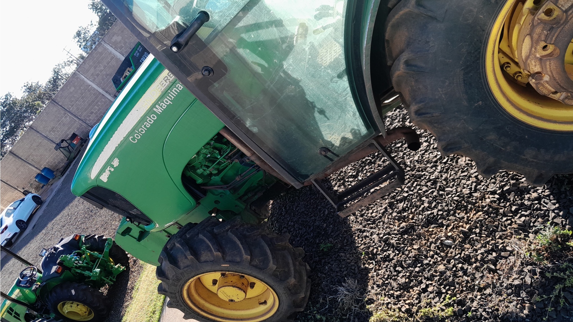 Trator John Deere 5075E ano 2018